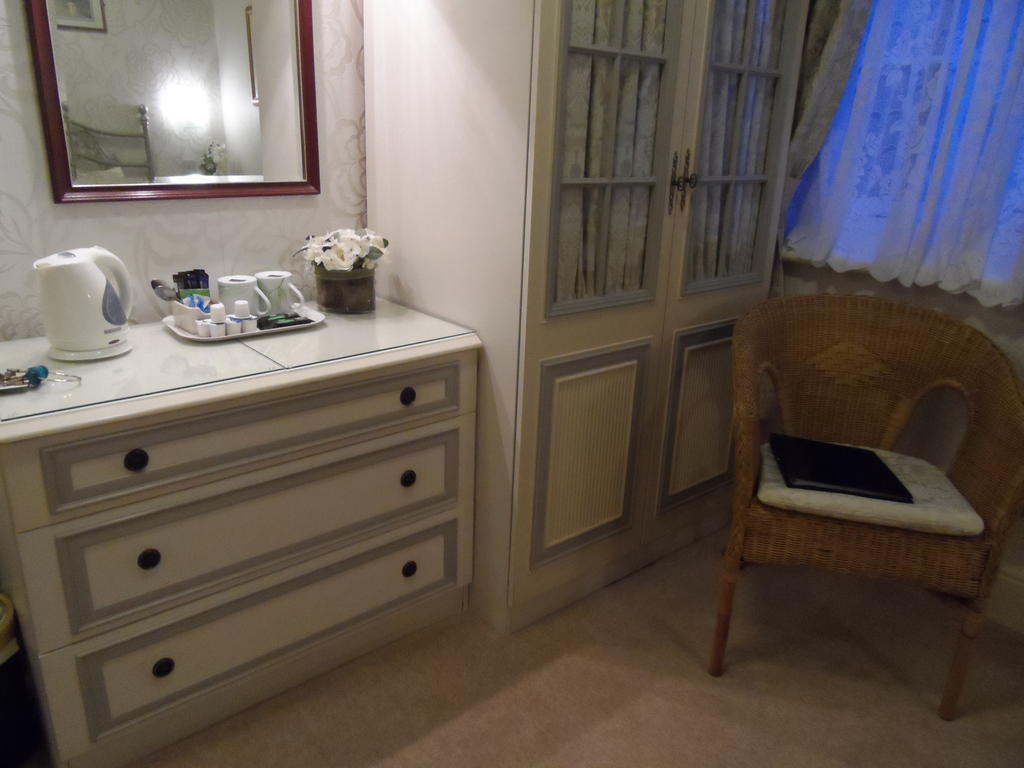 Fairhaven Hotel - 46 Palatine Road Blackpool Phòng bức ảnh